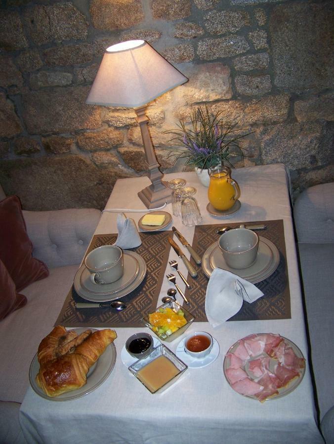 Manoir De La Porte Hotel Sainte-Pience ภายนอก รูปภาพ